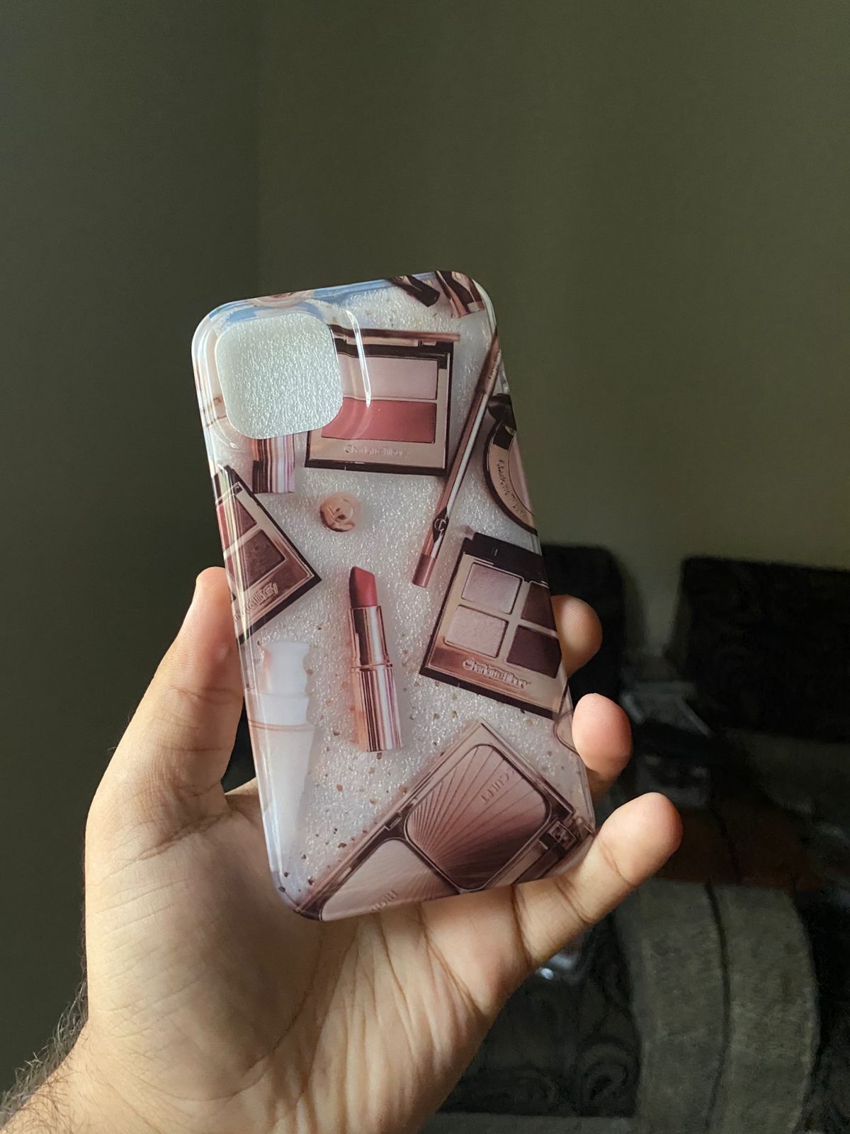Feminine Aesthetic Case – Soft, Strong, Stunning