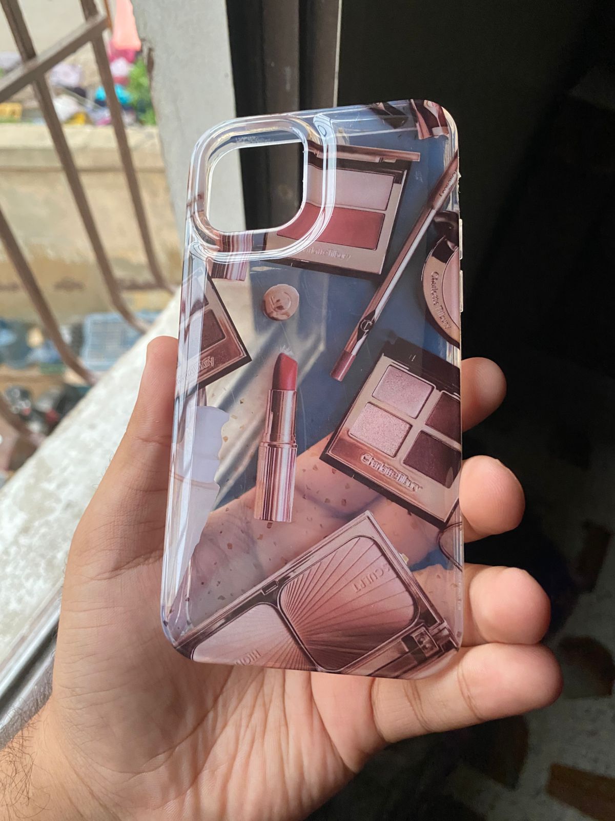 Feminine Aesthetic Case – Soft, Strong, Stunning